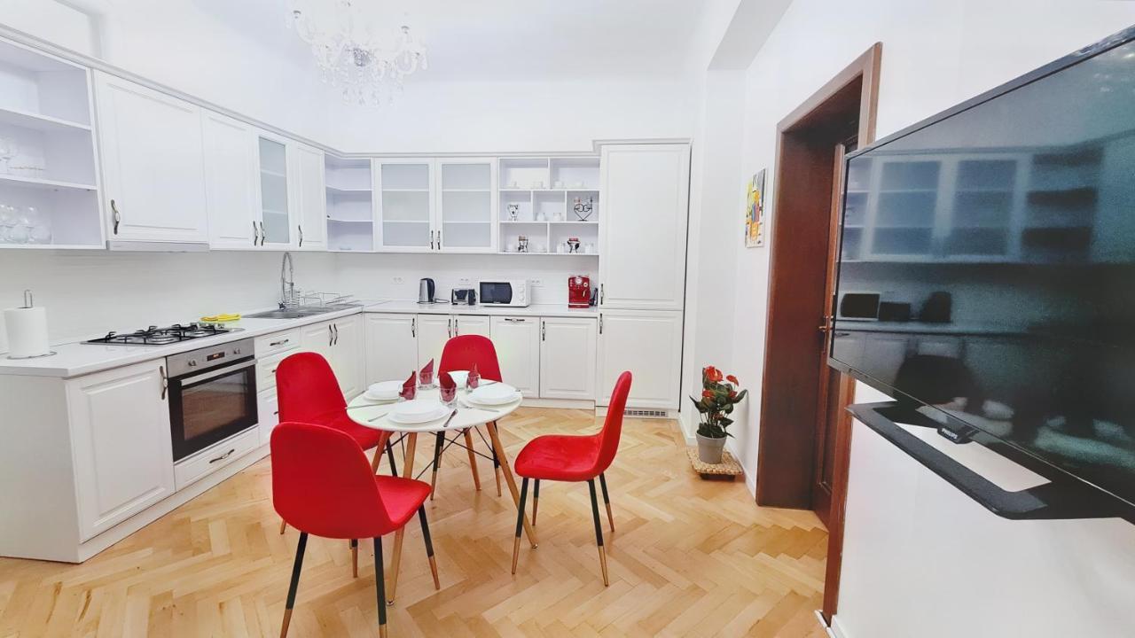 Spacious 5* Luxury In Historic Center Free Parking Клуж-Напока Экстерьер фото